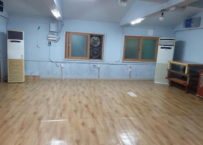 월벽타운 게스트하우스 *